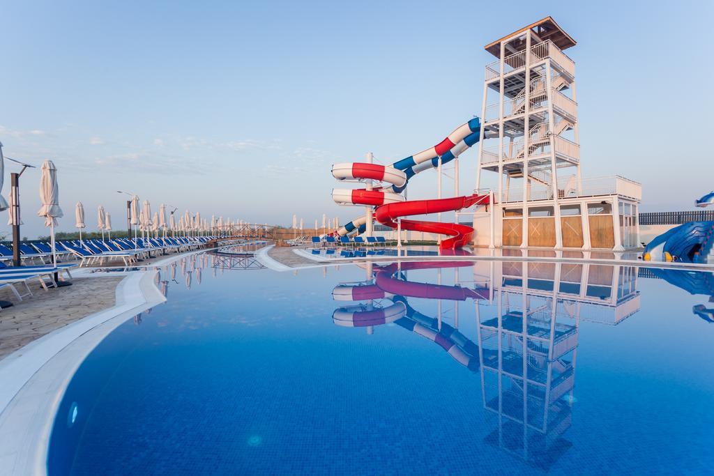 Peninsula 4*