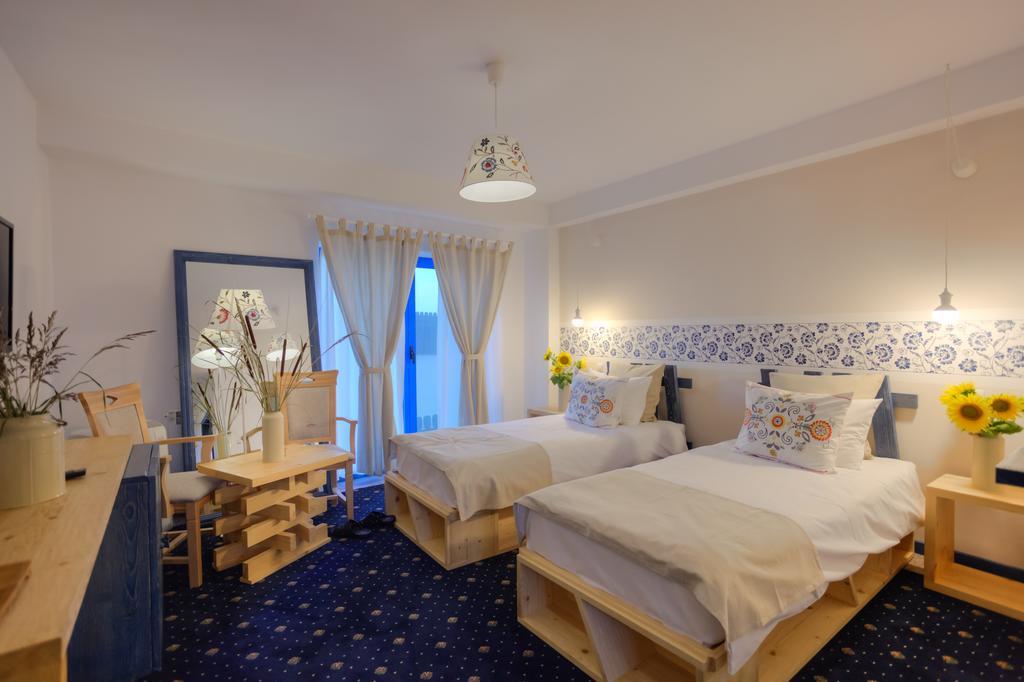 Peninsula Guest house 4*